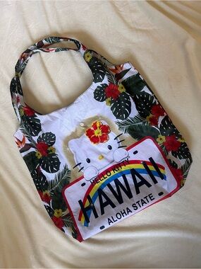 Hello Kitty Tropical Hawaii Tote - White, Red, Green
